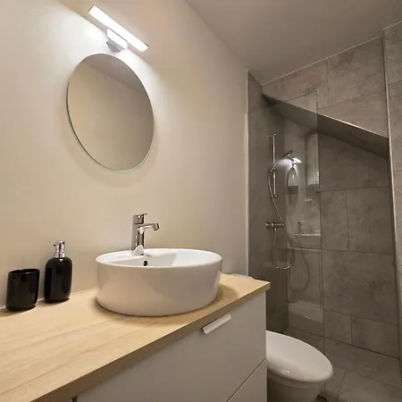 Smelio Lofto Apartment *